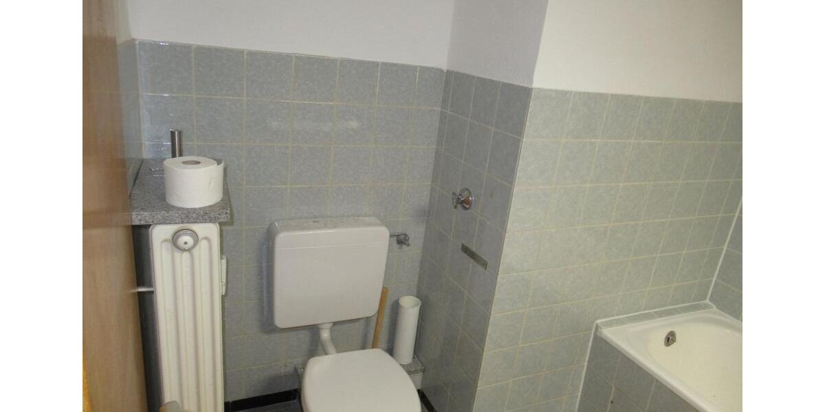 Dachgeschoßwohnung Mönchengladbach West - 3 Zimmer, 57 m&sup2;, 520&euro; | Angebot:26008394