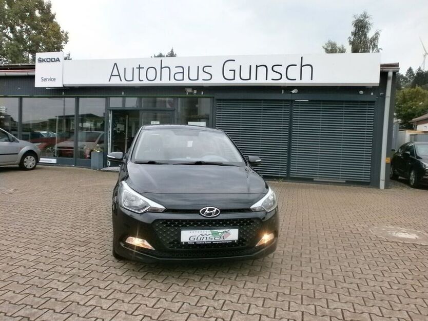 i20