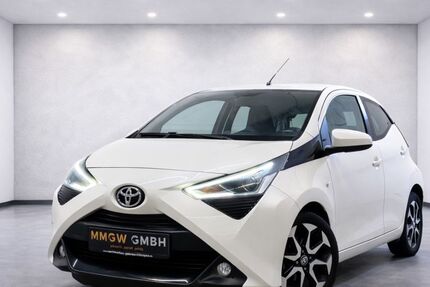 Toyota Aygo (X) 68.278 km 9.290 &euro; Bensheim 64625