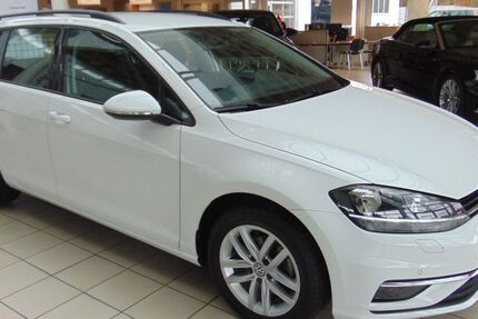 VW Golf 49.354 km 16.990 &euro; Lauta 02991