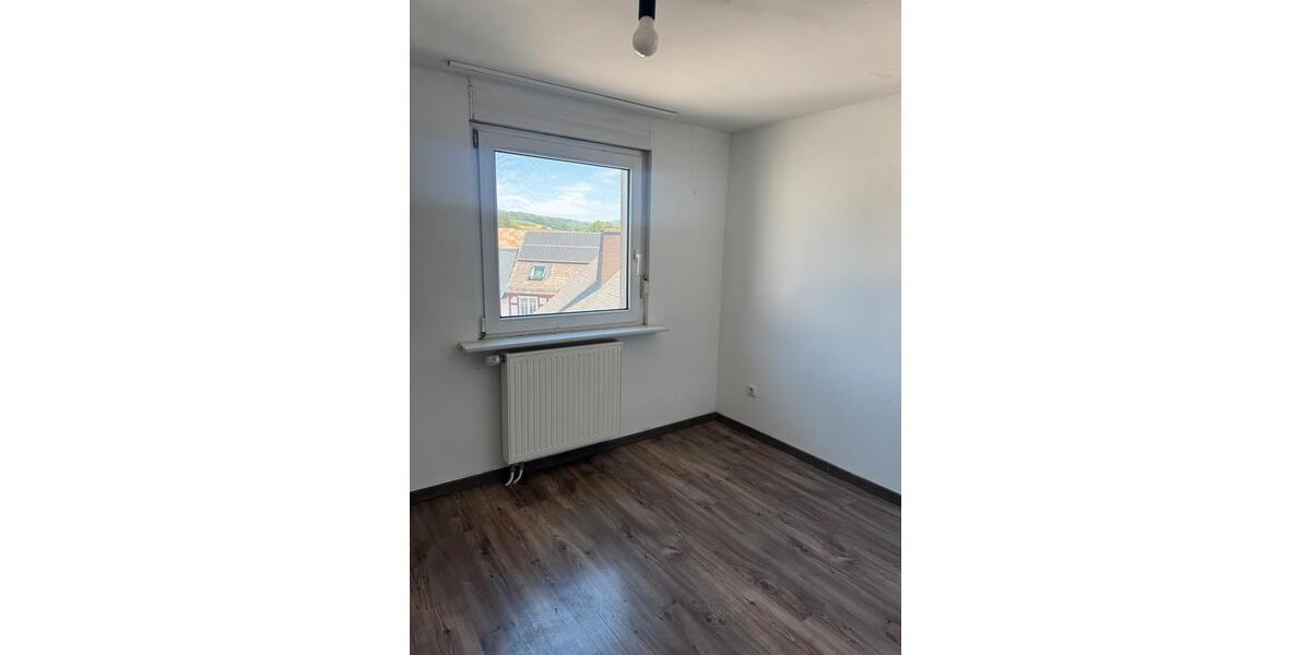 Doppelhaushälfte Haiger - 7 Zimmer, 100 m&sup2;, 125.000&euro; | Angebot:26941775