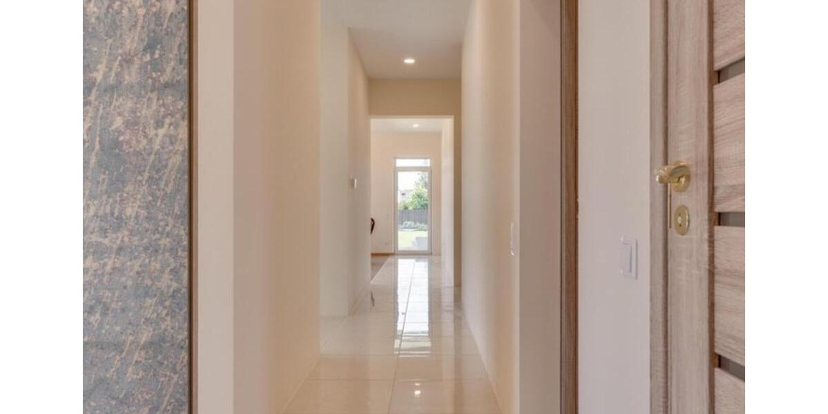 Einfamilienhaus Burgwedel - 4 Zimmer, 282 m&sup2;, 1.950&euro; | Angebot:25083624