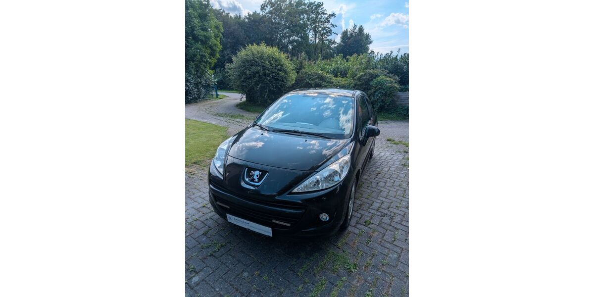 Peugeot 207 210.000 km 750 &euro; Beckdorf 21643