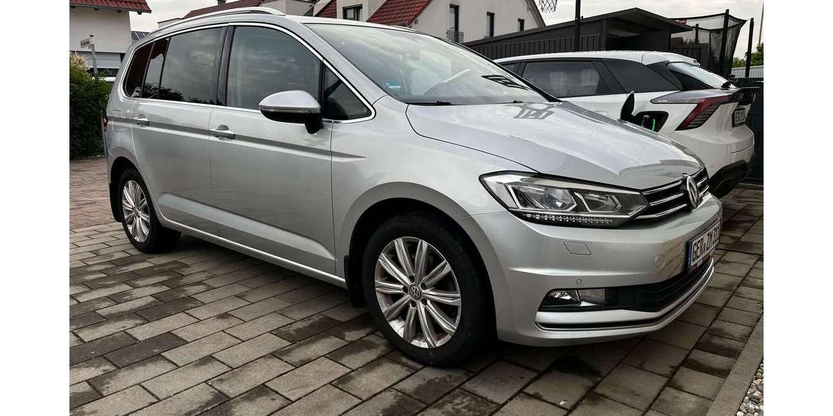 VW Touran 139.000 km 15.890 &euro; Hördt 76771