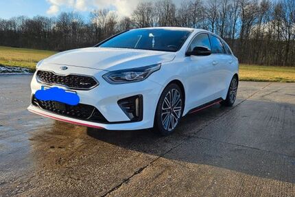 Kia pro ceed / ProCeed 75.000 km 22.390 &euro; Laufeld 54533