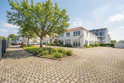 Halle in Hallbergmoos 1.500.000 € 236.97 m² zimmer