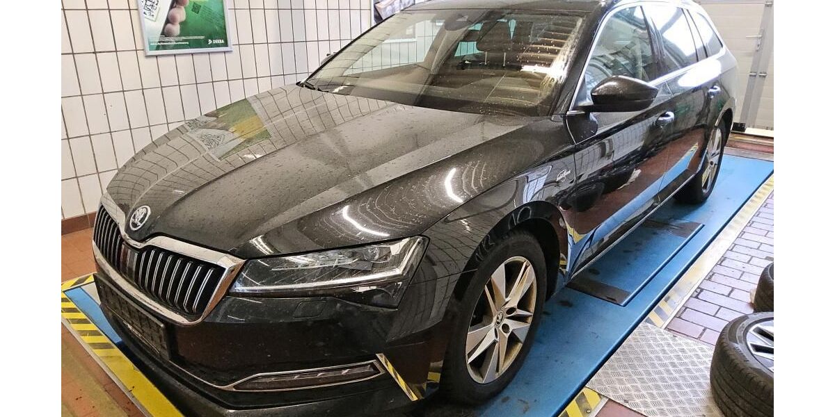 Skoda Superb 298.210 km 16.990 &euro; Braunschweig 38122