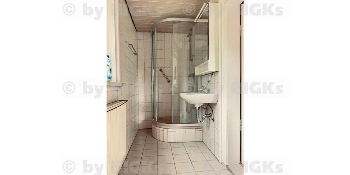 BIGKs - Schleusingen: 3 Raumwohnung mit großem Garten - inkl. Kücheneinrichtung, Duschbad (-;) - 3- Schleusingen Schleusingen | Angebot:26926253