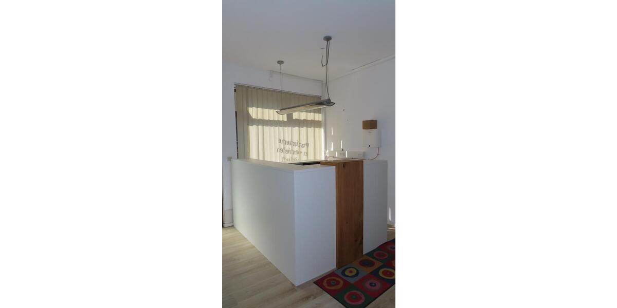 Praxis- oder Büroräume -zentral in Bad König- zu vermieten zimmer