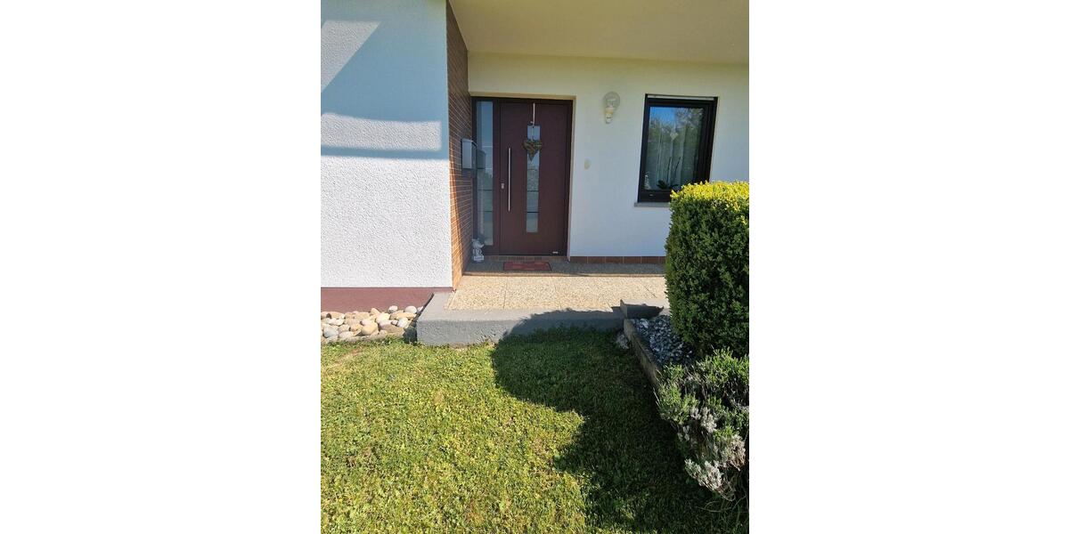 Erdgeschoßwohnung Salem - 3 Zimmer, 100 m&sup2;, 990&euro; | Angebot:26336112