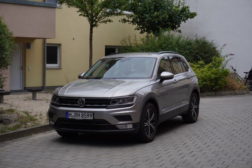 VW Tiguan 99.500 km 14.900 € München 80335