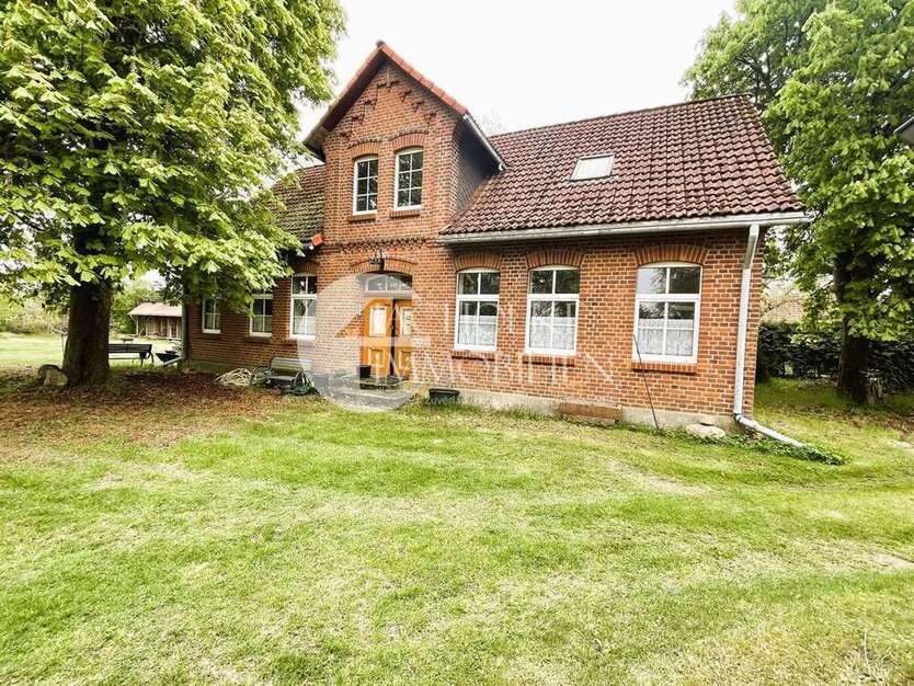 Haus zum Kaufen in Diesdorf 209.000 € 120 m²