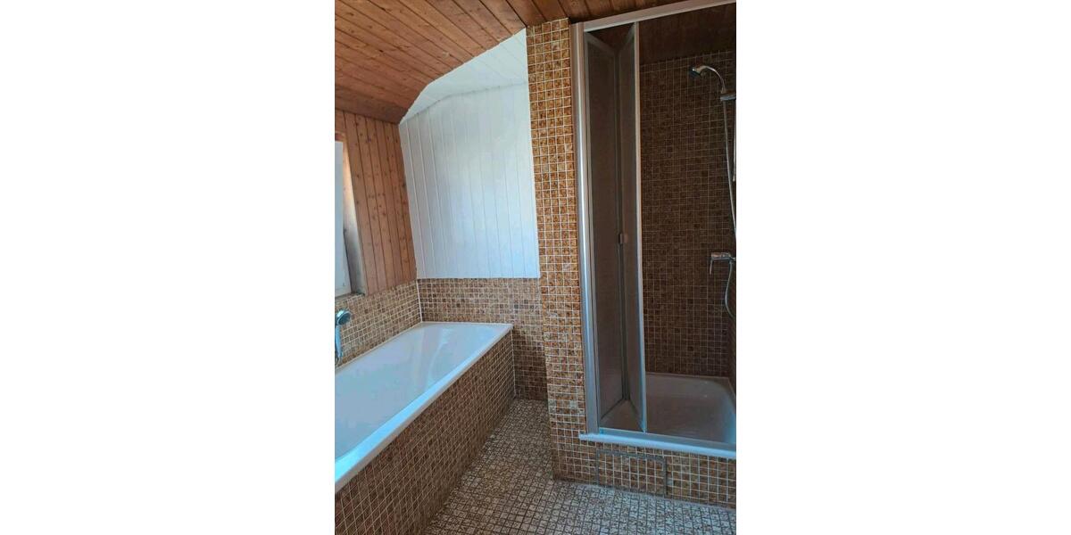 Etagenwohnung Königsbronn - 5.5 Zimmer, 130 m&sup2;, 1.100&euro; | Angebot:26110975