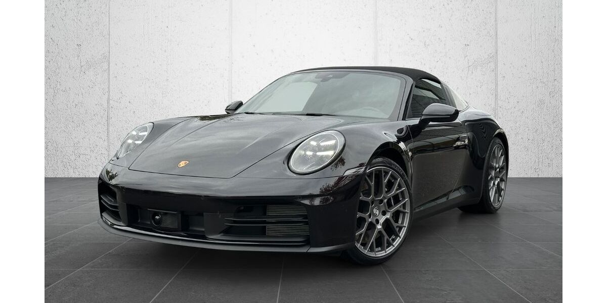 Porsche 992 6.000 km 189.900 &euro; Regensburg 93055