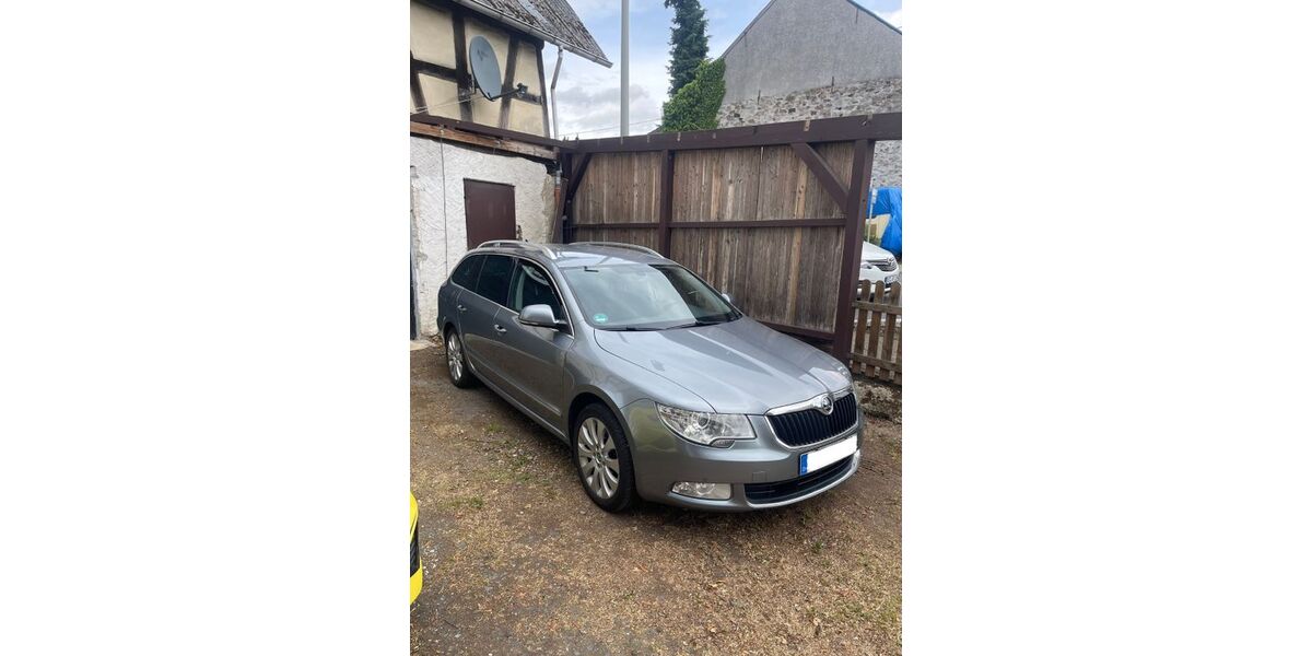 Skoda Superb 217.000 km 6.400 € Hünstetten 65510