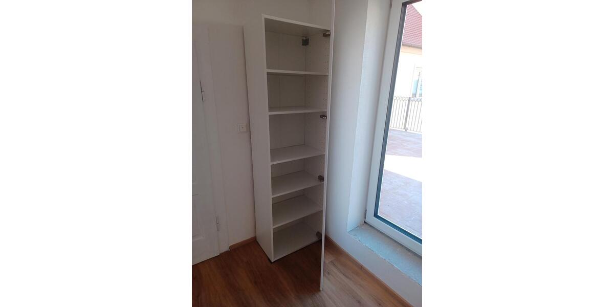 Etagenwohnung Uffenheim - 1 Zimmer, 11 m&sup2;, 300&euro; | Angebot:26620638