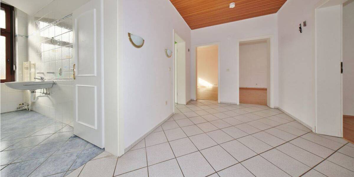 Etagenwohnung Wilhelmshaven Innenstadt - 3 Zimmer, 101 m&sup2;, 155.000&euro; | Angebot:26841472