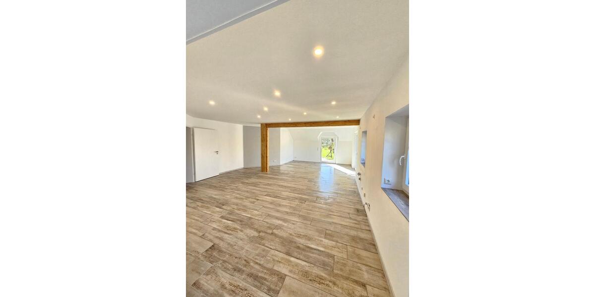 Erdgeschoßwohnung Esens - 1 Zimmer, 76 m&sup2;, 645&euro; | Angebot:26349684