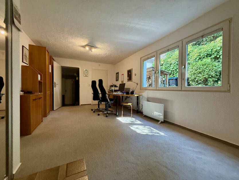 FröndenbergRuhr: Split-Level-Einfamilienhaus in bevorzugter Wohnlage - Ein echtes Liebhaberstück!