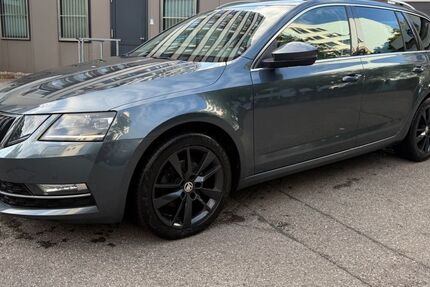 Skoda Octavia 129.111 km 17.500 € München 80636