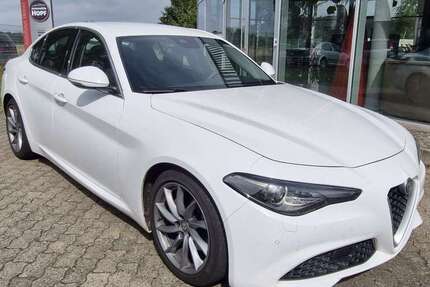 Alfa Romeo Giulia 146.000 km 14.790 € Redwitz 96257