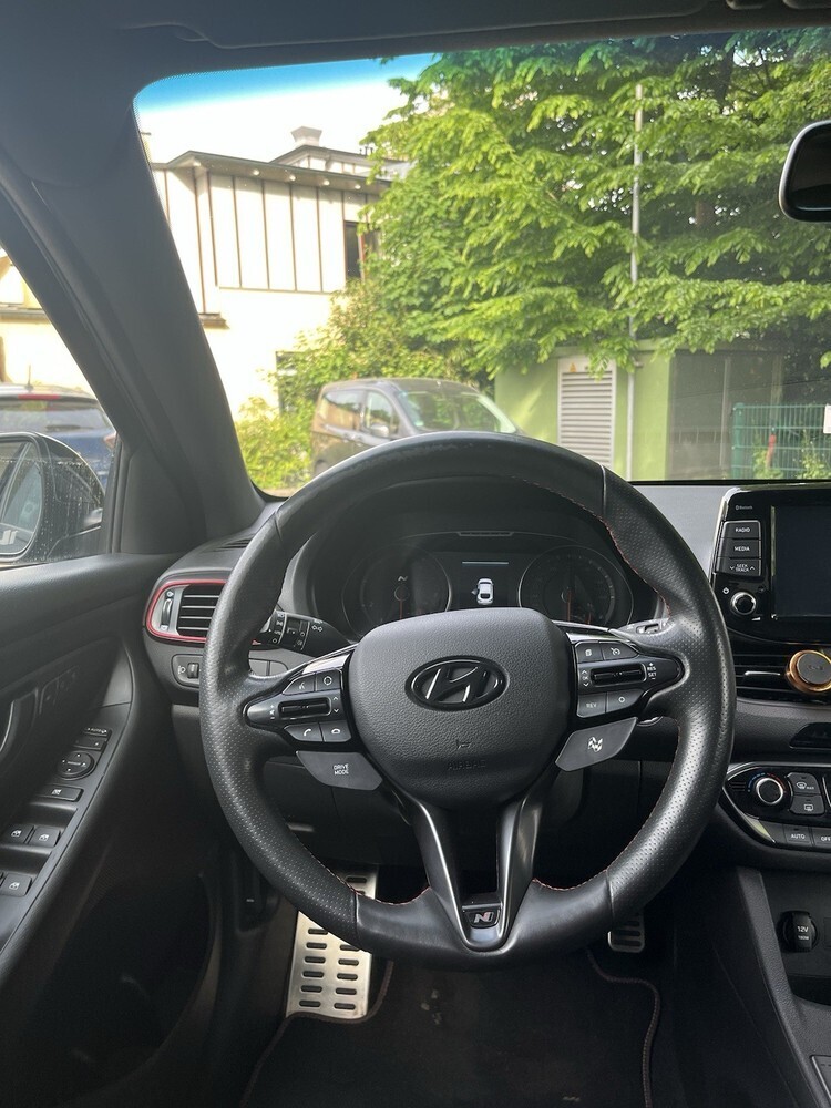 i30