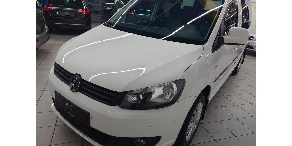 VW Caddy 116.000 km 12.880 &euro; Coswig (Anhalt) 06869