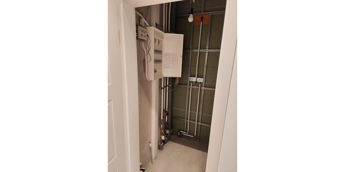 Erdgeschoßwohnung Güstrow - 5 Zimmer, 140 m&sup2;, 1.400&euro; | Angebot:26381991