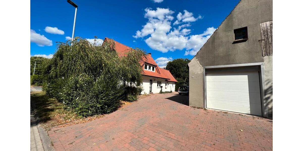 Einfamilienhaus Cloppenburg - 5 Zimmer, 160 m&sup2;, 1.550&euro; | Angebot:26439611