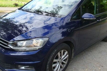 VW Touran 59.200 km 19.999 &euro; Lorsch 64653