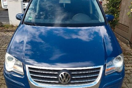 VW Touran 233.000 km 3.700 &euro; Kerpen 50171