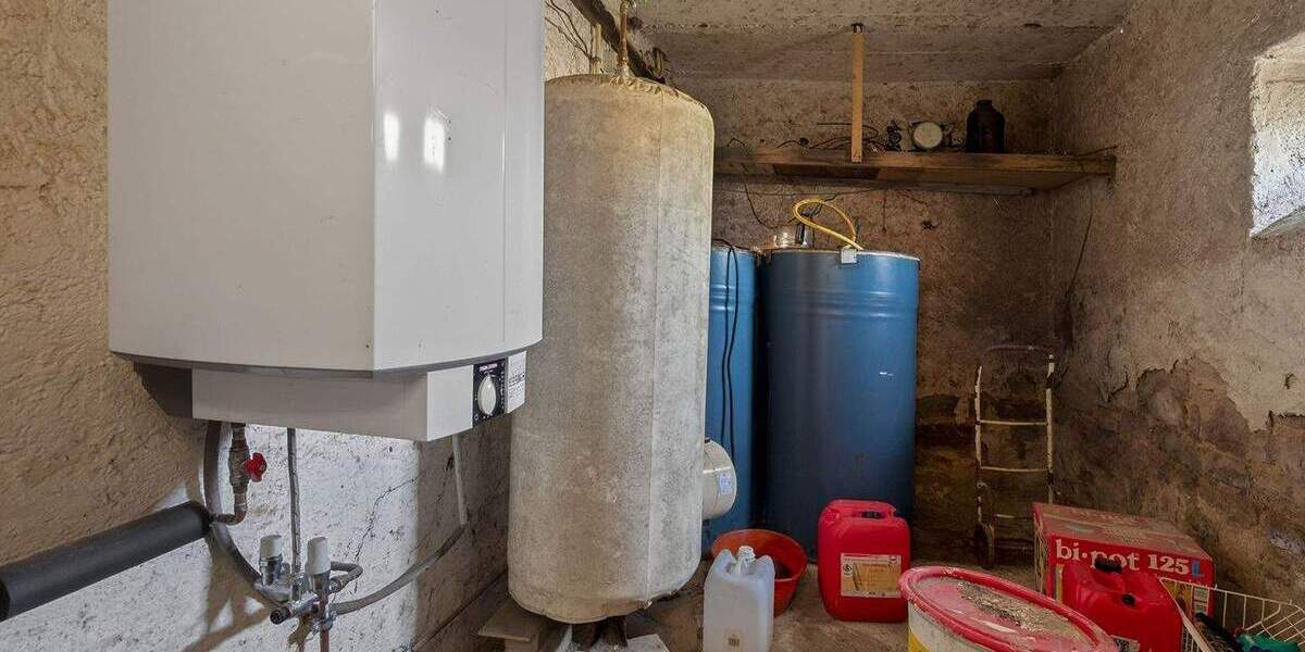 Mehrfamilienhaus, Wohnhaus Karlsbad / Auerbach Auerbach - 6 Zimmer, 153 m&sup2;, 195.000&euro; | Angebot:24857833