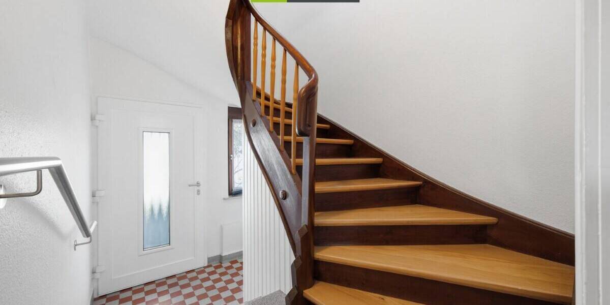 Mehrfamilienhaus, Wohnhaus Weingarten - 8 Zimmer, 186 m&sup2;, 449.000&euro; | Angebot:26474937