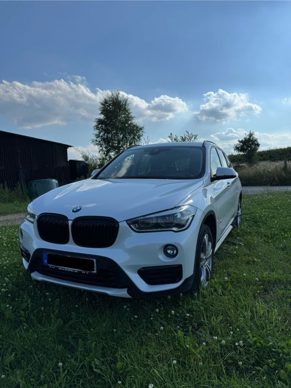 BMW X1 164.000 km 18.499 € Finnentrop 57413