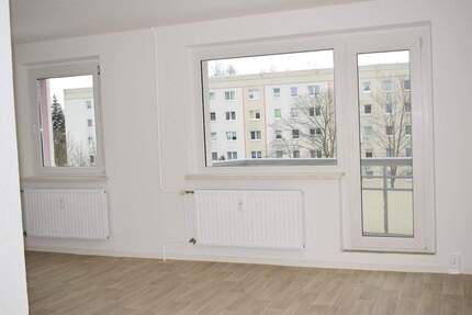 Wohnung Gotha Gotha West - 4 Zimmer, 71 m&sup2;, 430&euro; | Angebot:25602681
