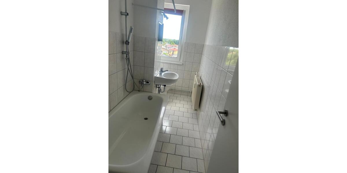 Etagenwohnung Dargun - 2 Zimmer, 46 m&sup2;, 300&euro; | Angebot:26249642