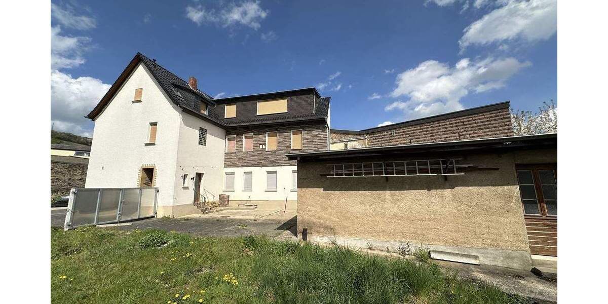 Einfamilienhaus Bad Neuenahr-Ahrweiler / Ahrweiler Ahrweiler - 8 Zimmer, 200 m&sup2;, 345.000&euro; | Angebot:24635776
