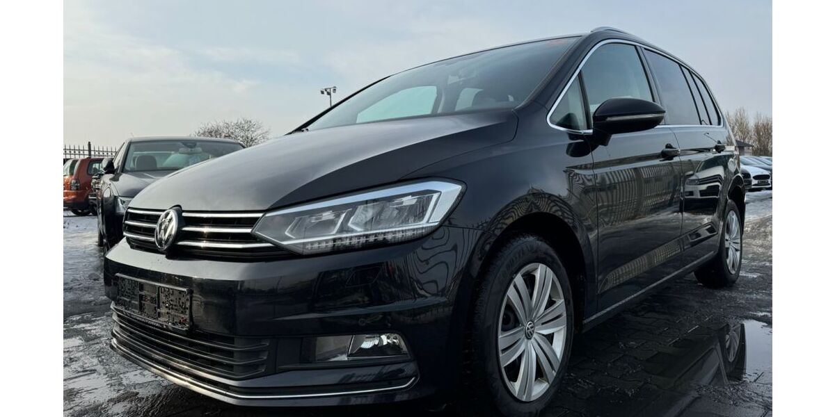 VW Touran 264.000 km 9.899 &euro; Oberkrämer 16727