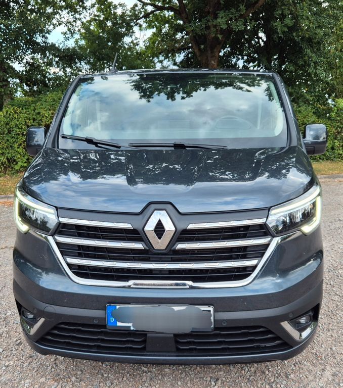 Renault Trafic 32.000 km 41.300 € Oberschneiding 94363