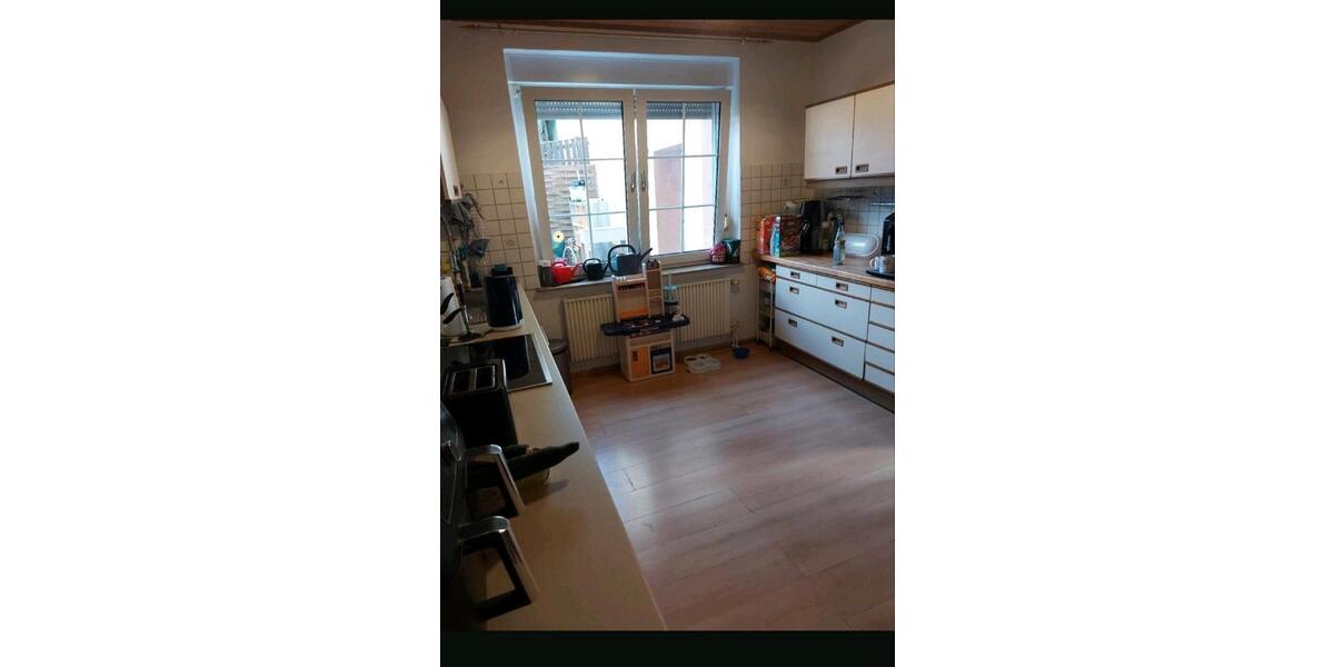 Erdgeschoßwohnung Nümbrecht - 3.5 Zimmer, 90 m&sup2;, 850&euro; | Angebot:25363532