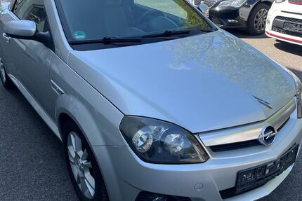 Opel Tigra 157.000 km 1.999 &euro; Recklinghausen 45663