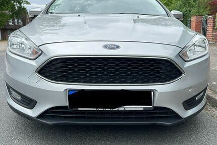 Ford Focus 92.600 km 7.400 &euro; Adendorf 21365