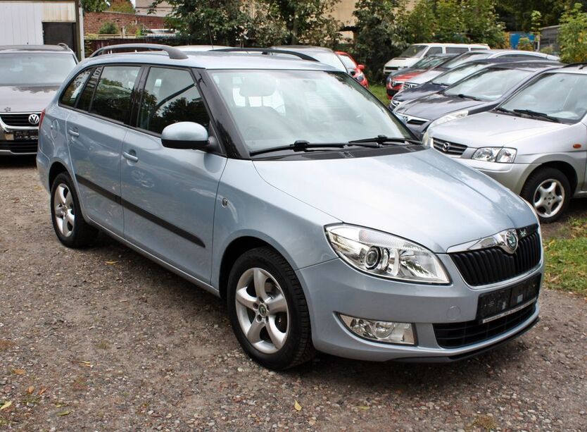 Skoda Fabia 123.100 km 4.899 € Berlin 13057