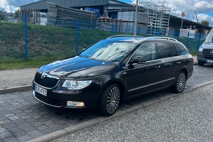 Skoda Superb 147.686 km 12.900 &euro; Panketal 16341