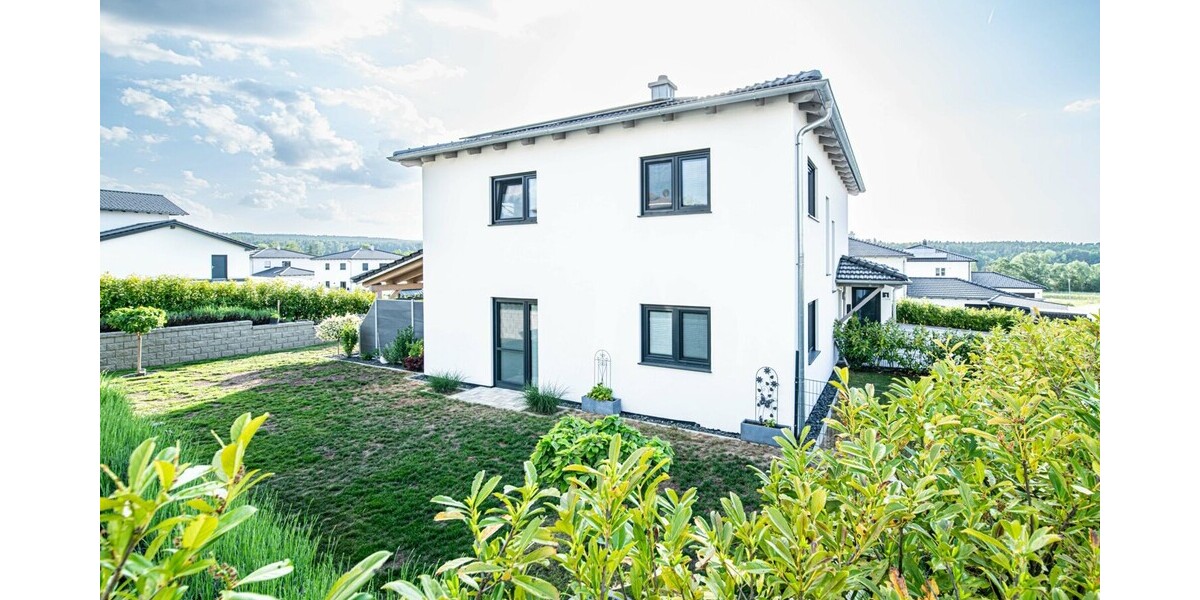Neuwertiges Einfamilienhaus mit Kamin, PV-Anlage und Energieeffizienz A+ - Einfamilienhaus Cham / Vilzing Vilzing | Angebot:26786340