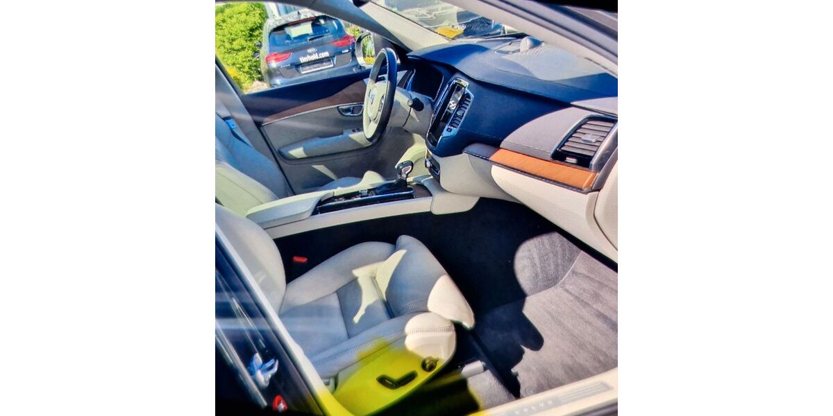 Volvo XC90 193.000 km 20.000 &euro; MÜNCHBERG 95213
