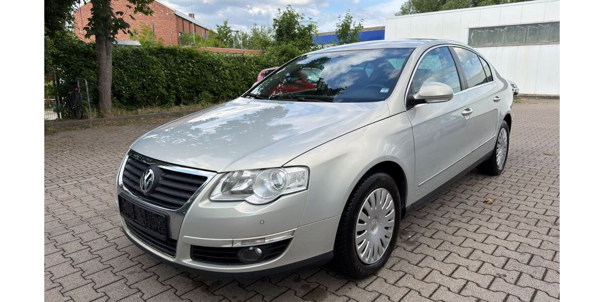 VW Passat 143.000 km 3.999 &euro; Lübeck 23560