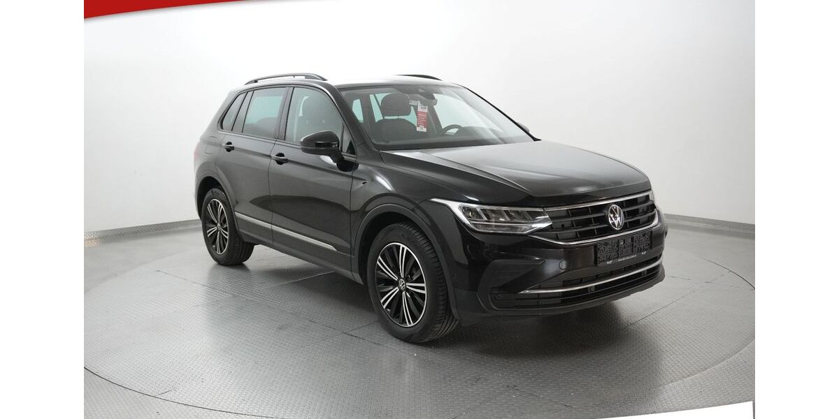 VW Tiguan 131.385 km 21.850 &euro; Bebra 36179