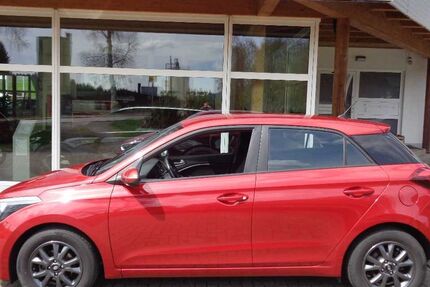 Hyundai i20 68.000 km 9.900 &euro; Bernau 79872