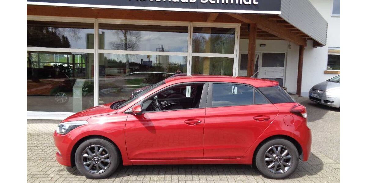 Hyundai i20 68.000 km 9.900 &euro; Bernau 79872